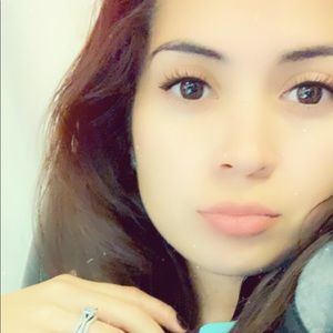 Meet your Posher, Daniela